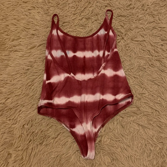 PacSun Red-and-White Tie-Dye Backless Bodysuit - Picture 2 of 7